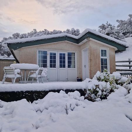 Roberts' Cottage เวสต์พอร์ต ภายนอก รูปภาพ