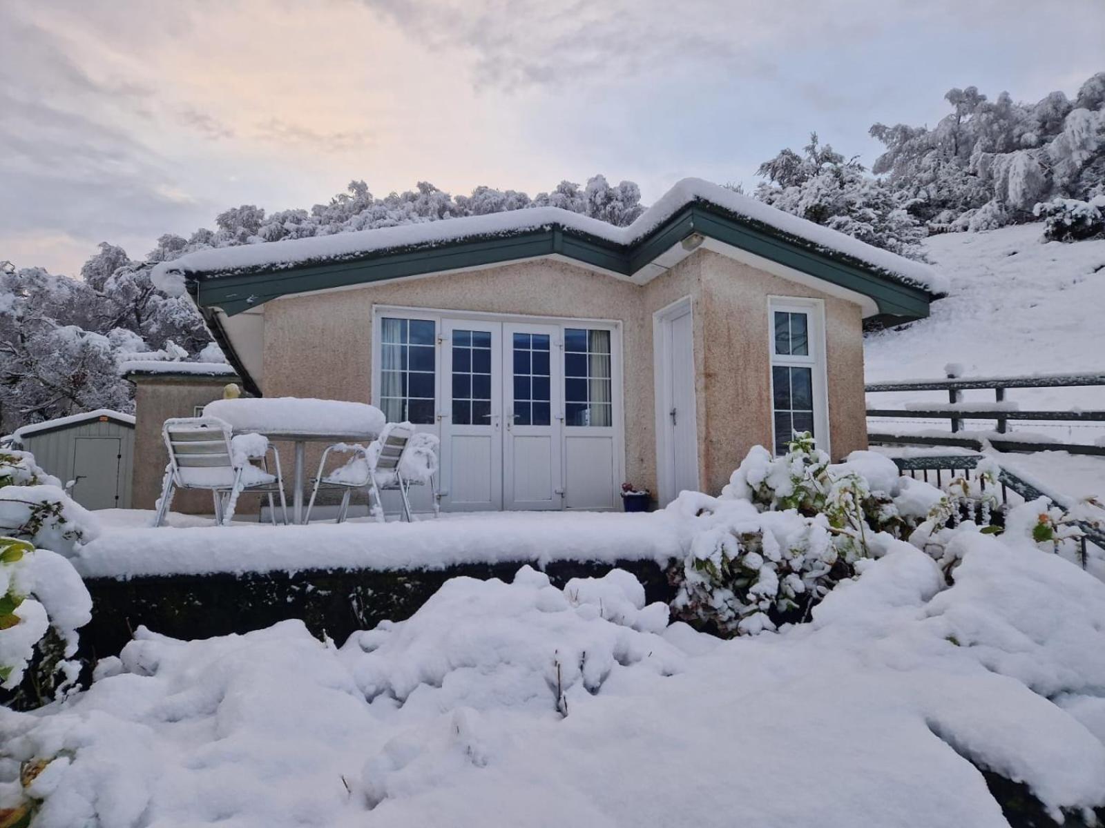 Roberts' Cottage เวสต์พอร์ต ภายนอก รูปภาพ
